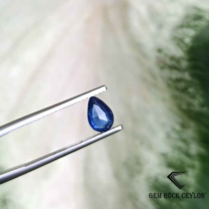 Pear Shape Heated Blue Sapphire - Image 5