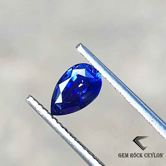 Pear Shape Heated Blue Sapphire - Image 5