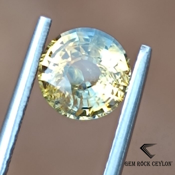 Natural Bicolor Sapphire - Image 2