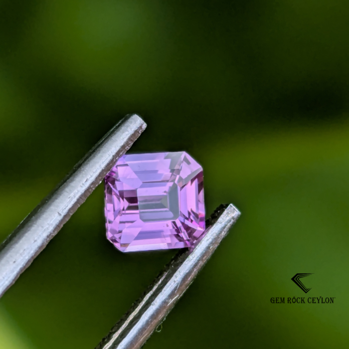 natural purpalsh pink sapphire - Image 2