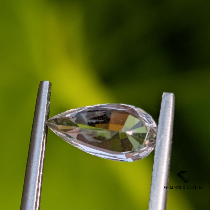 natural unheated white sapphire - Image 6