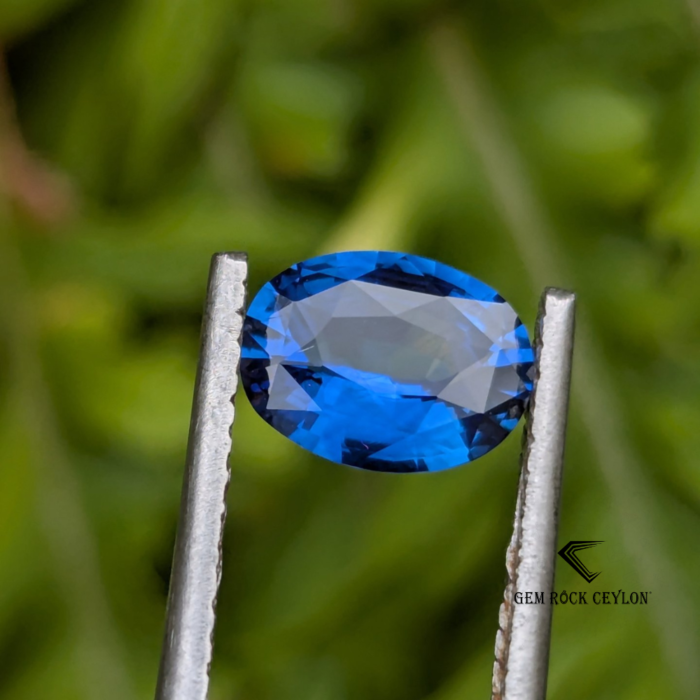 Natural Royal Blue Sapphire - Image 3