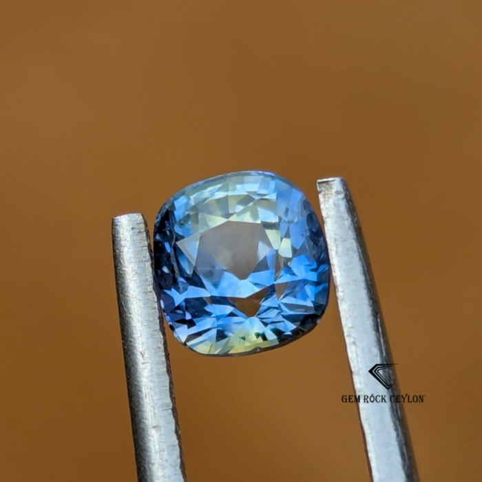 natural bicolor sapphire - Image 6