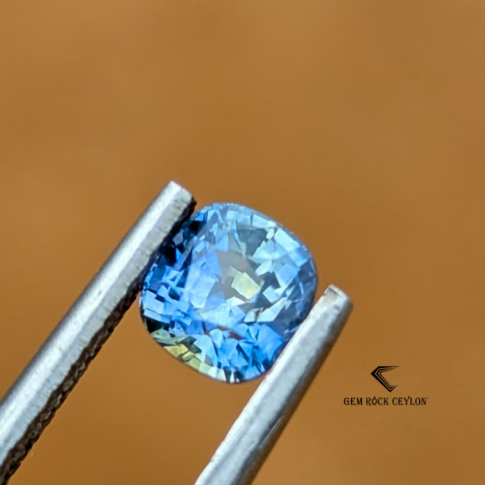 natural bicolor sapphire - Image 3