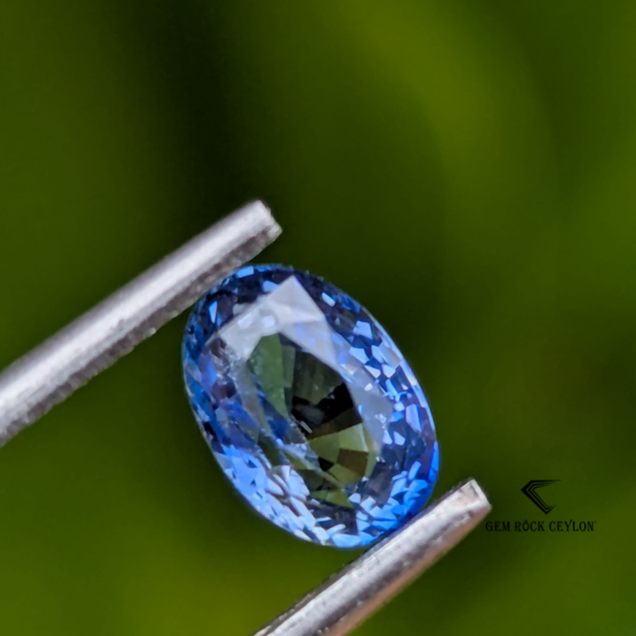 Natural bicolor sapphire - Image 3