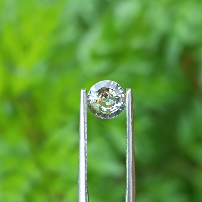 Natural Bicolor Sapphire - Image 4