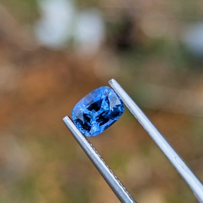 Natural Blue Sapphire - Image 3