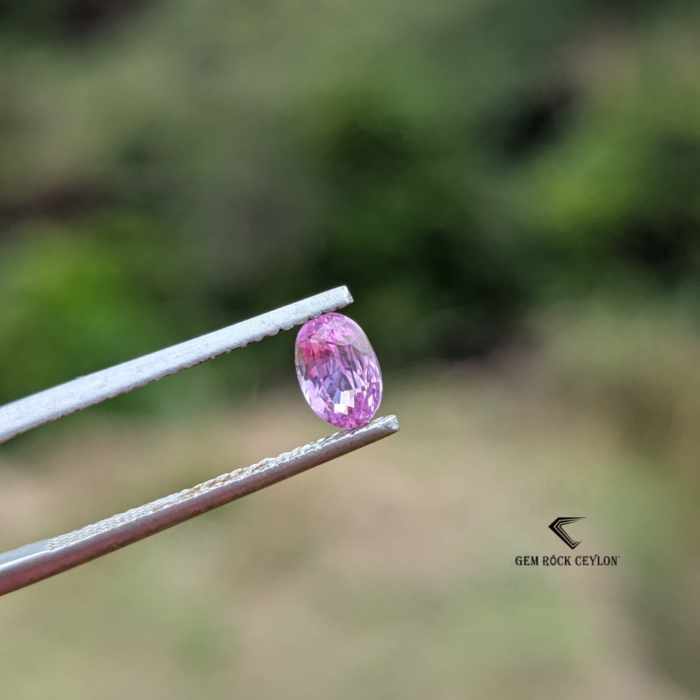 Natural  unheated pink sapphire - Image 2