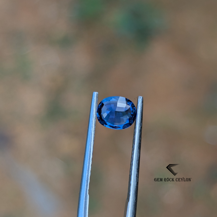 natural blue sapphire from Sri Lanka - Image 3