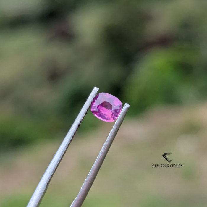 Natural Pink Sapphire - Image 3