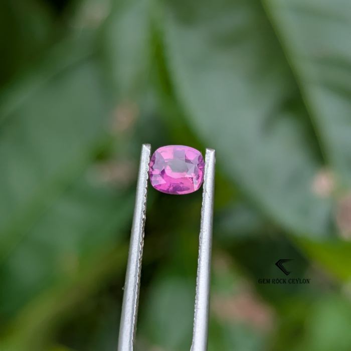Natural Pink Sapphire - Image 5