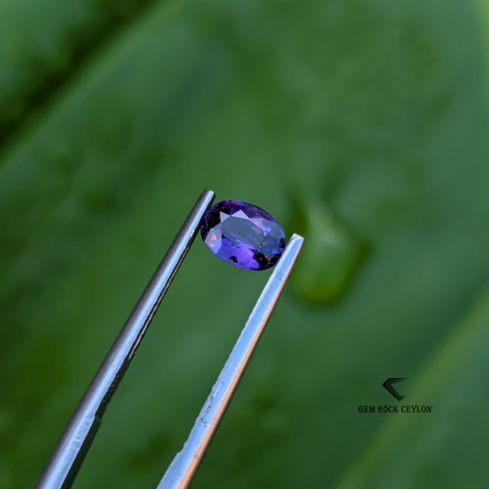 natural colour-change sapphire - Image 3