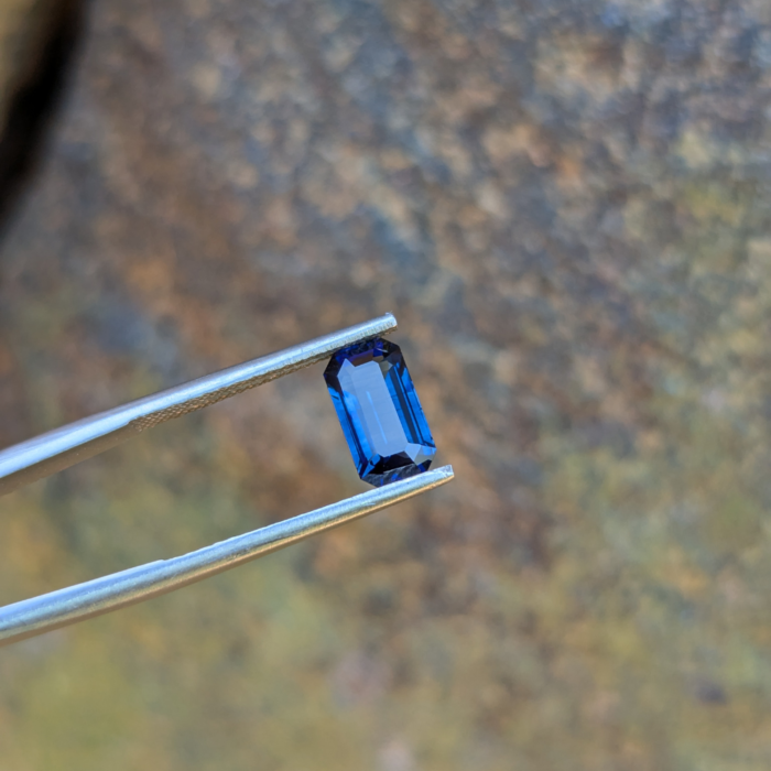 Cornflower Blue Sapphire - Image 4