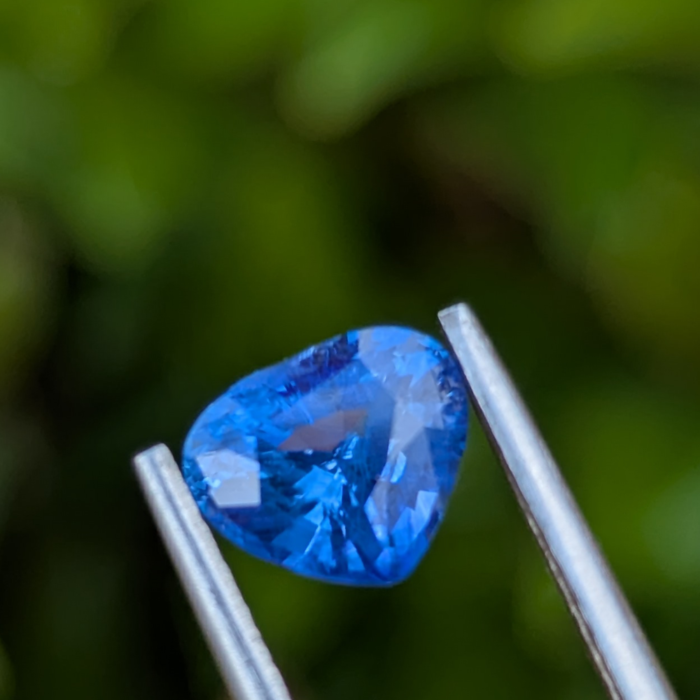 Natural Cornflower Blue Sapphire - Image 4