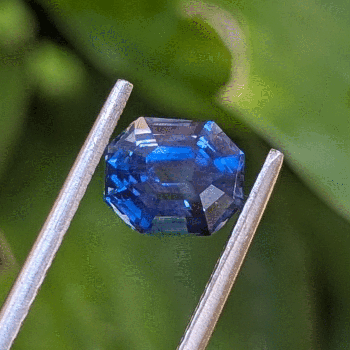 Natural Blue Sapphire - Image 3