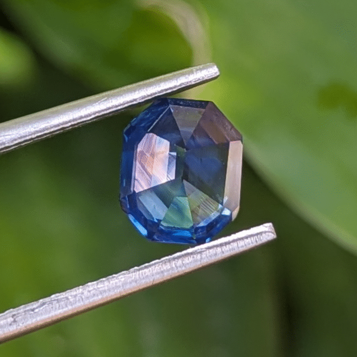 Natural Blue Sapphire - Image 5