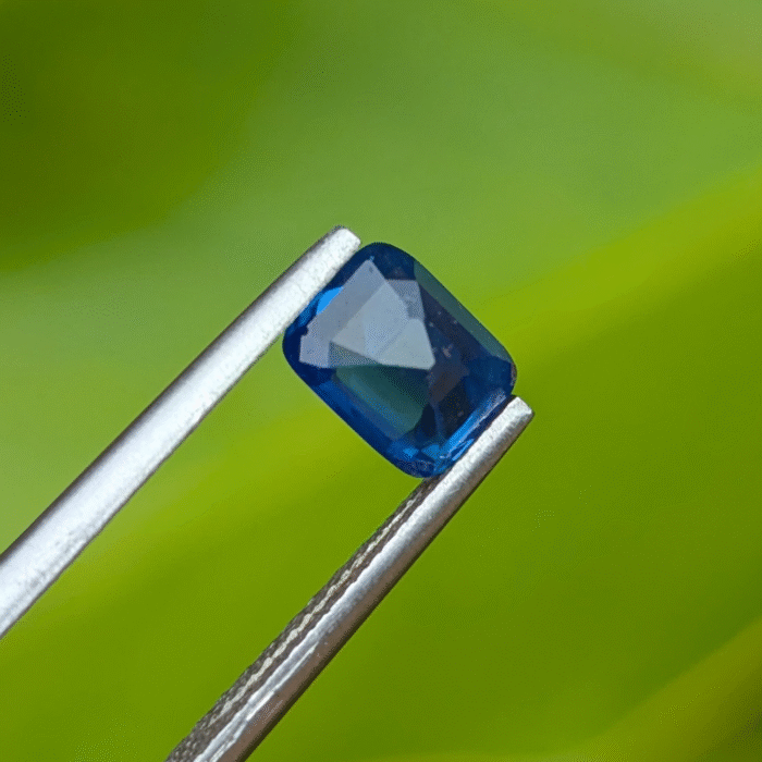Natural Royal Blue Sapphire - Image 5