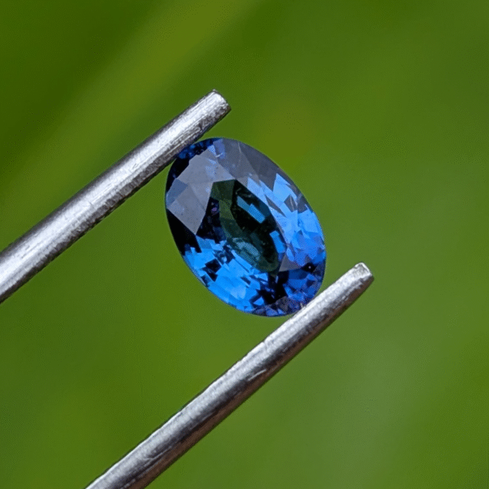 Natural Cornflower Blue Sapphire - Image 2